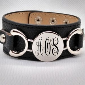 Anicelook Jewelry - Custom Leather Cuff Bracelet with Monogram charm Anicelook Jewelry - Custom Leather Cuff Bracelet with Monogram charm